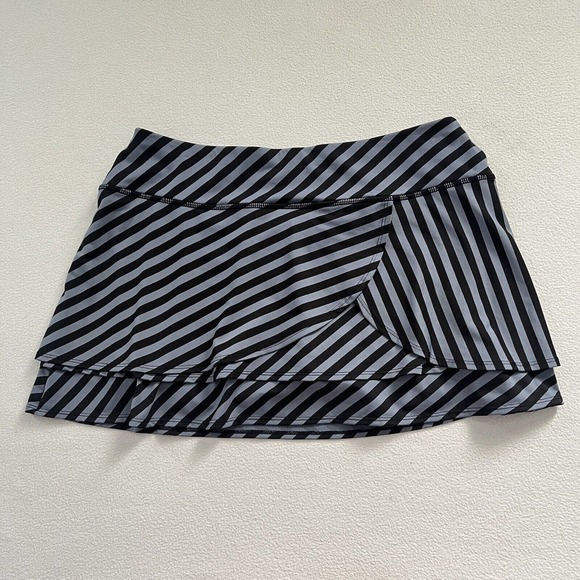 Athleta Women Stripe Gray Black Swagger Fly By Skort Stretch Tennis Golf Skirt M